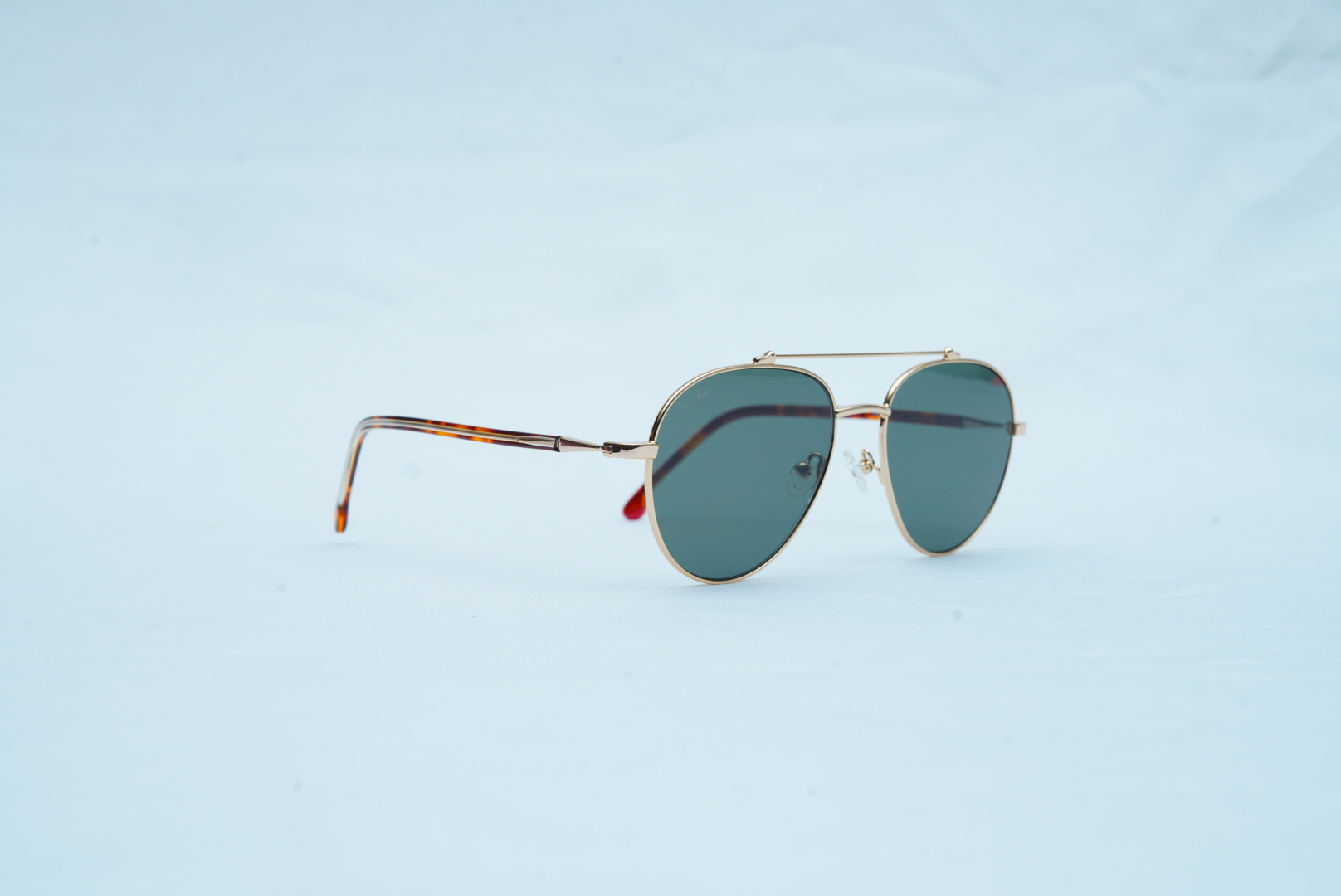 Loro Piana Luxury Men's Aviator Sunglasses - Gold Full Rim Shades